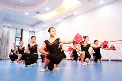 图片[1]-花千元给孩子学跳绳 线下做儿童体育/珠心算辅导班赚钱么？-ww-万源库