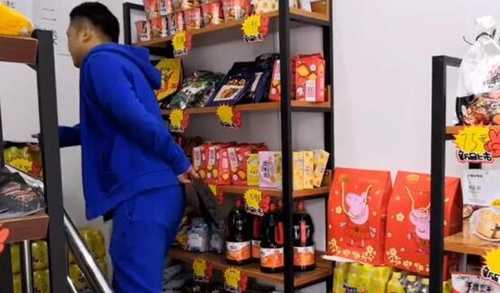 图片[2]-卖临期食品这个项目怎么做？他开店靠临期食品月赚数万元-ww-万源库